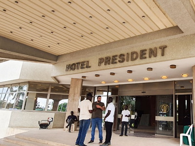 DSPPA | Sistema de rede PA para presidente de hotel na Costa do Marfim